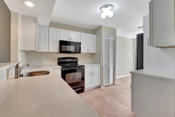 $2,800 | 10321 Hidden Springs Court, Boca Raton, FL 33498