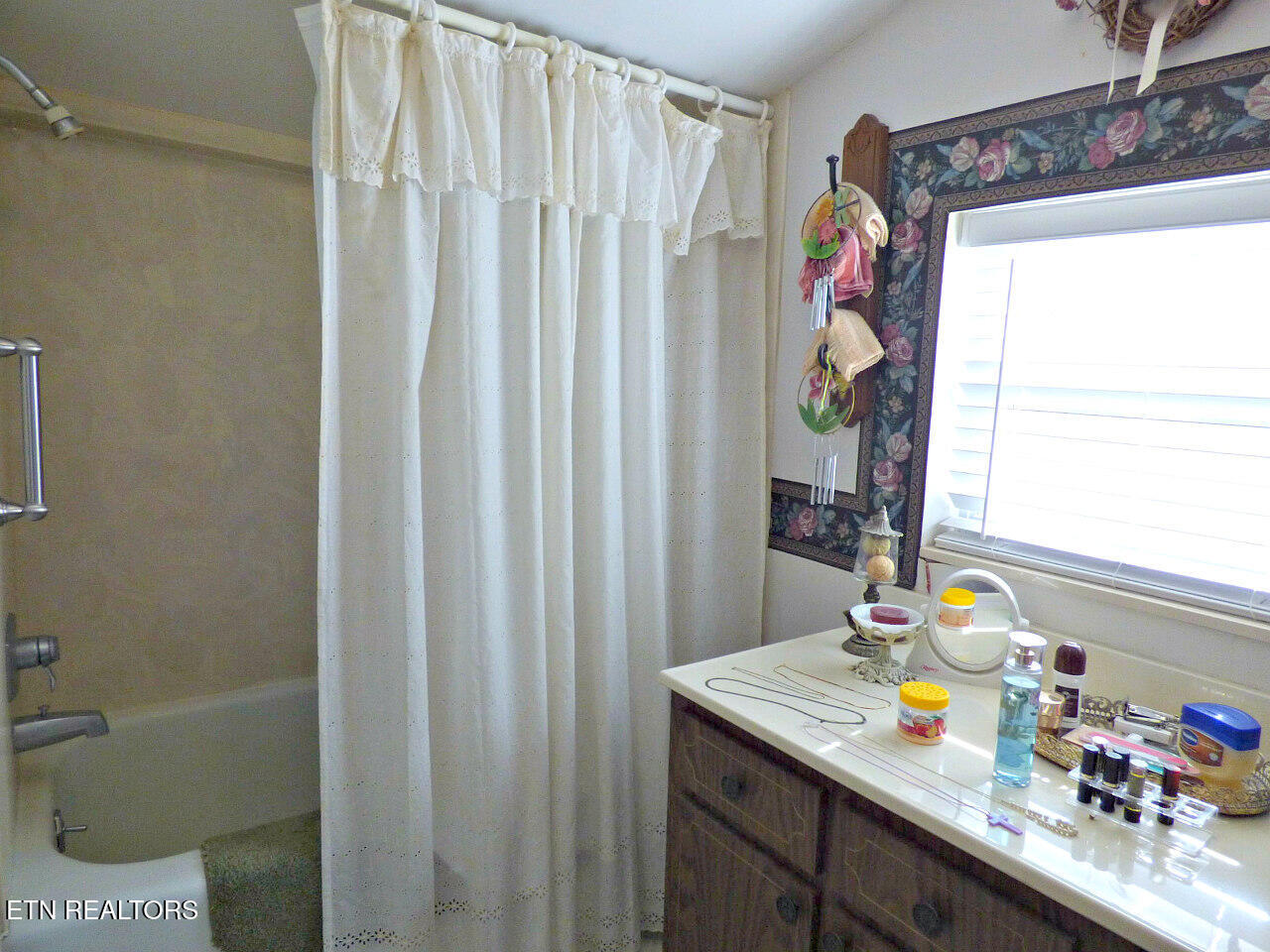 1503 Sandy Ridge Road Dandridge, TN 37725 - Photo 14 of 32 Int 9
