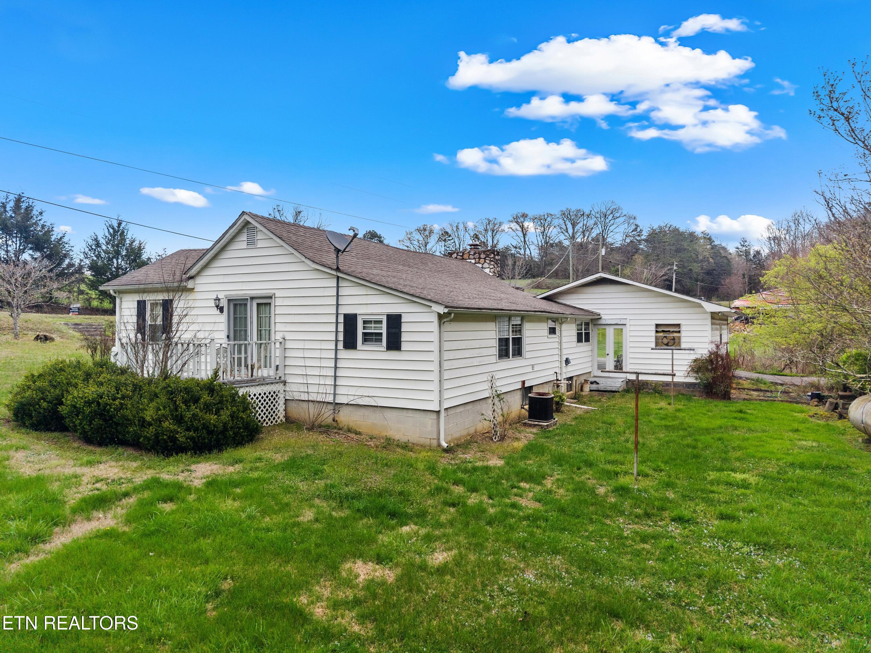 1503 Sandy Ridge Road Dandridge, TN 37725 - Photo 24 of 32 012-1503SandyRidgeRoad-Dandridge-TN-3772