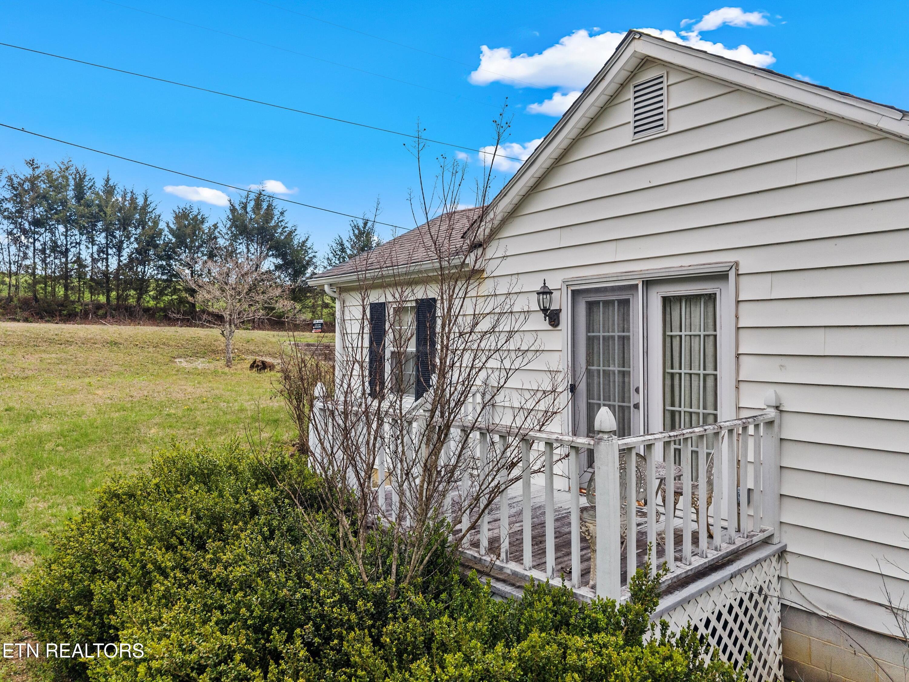 1503 Sandy Ridge Road Dandridge, TN 37725 - Photo 25 of 32 013-1503SandyRidgeRoad-Dandridge-TN-3772