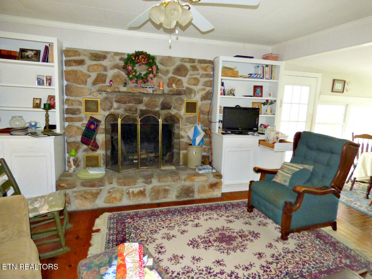 1503 Sandy Ridge Road Dandridge, TN 37725 - Photo 9 of 32 Int 4