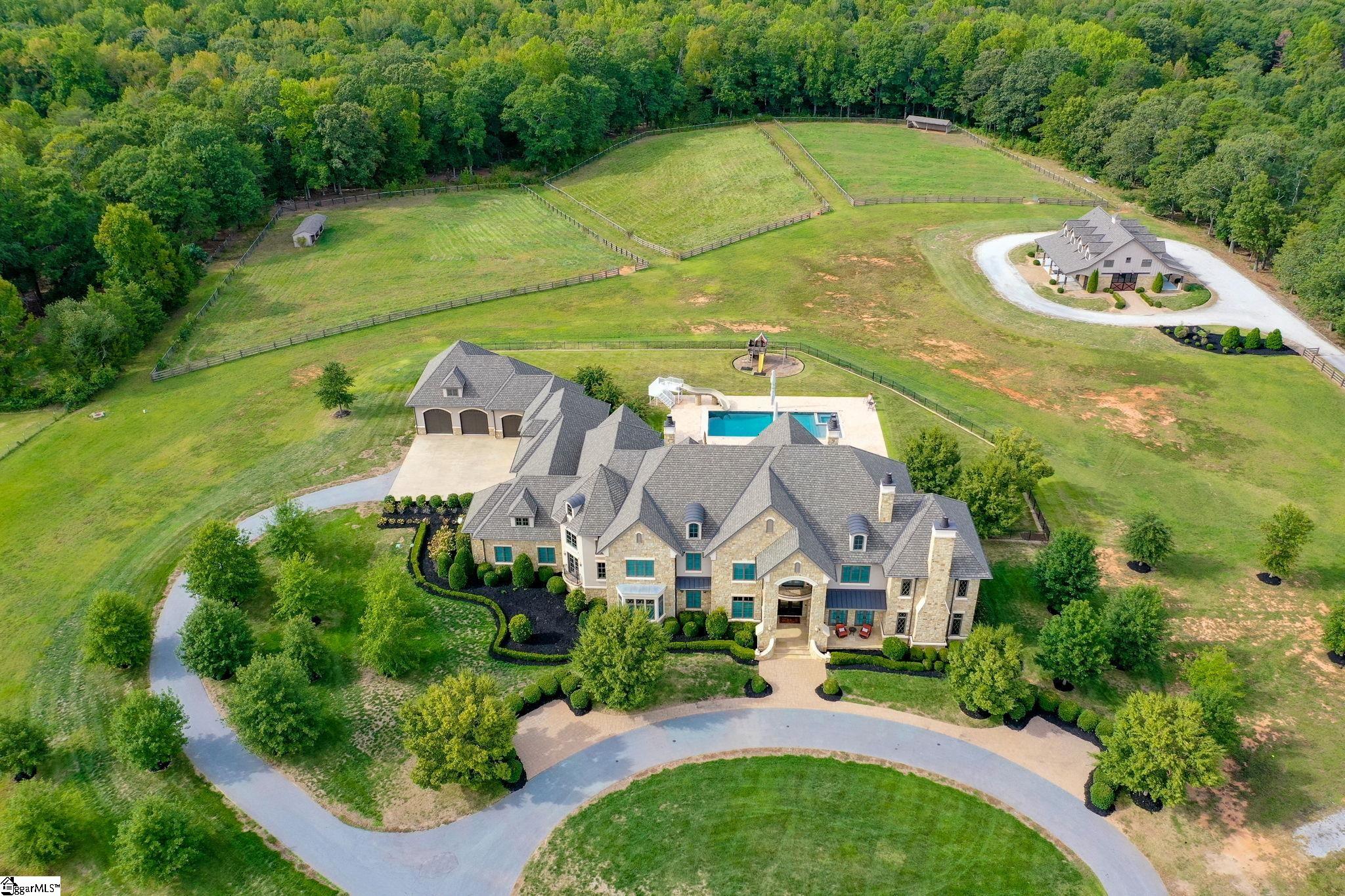 750 Circle Road Greer, SC 29651 - Photo 4 of 36