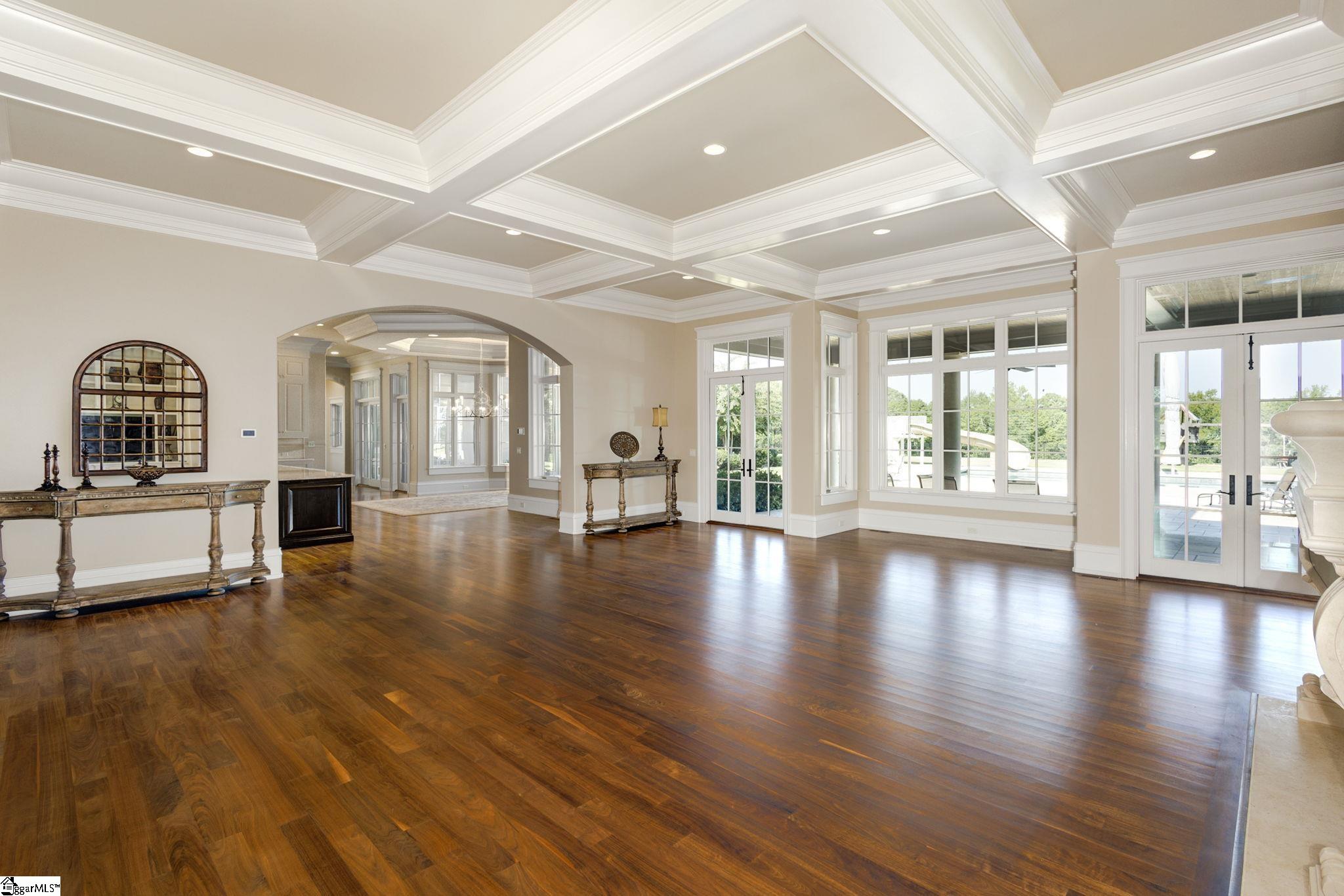 750 Circle Road Greer, SC 29651 - Photo 8 of 36