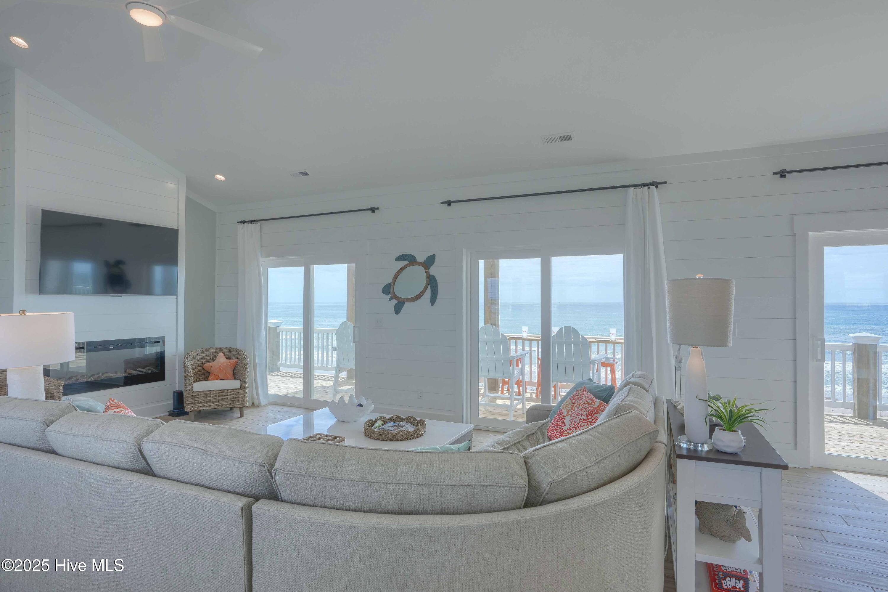 532 New River Inlet Road North Topsail Beach, NC 28460 - Photo 31 of 62 532 NRIR - Interiors - Edited_8