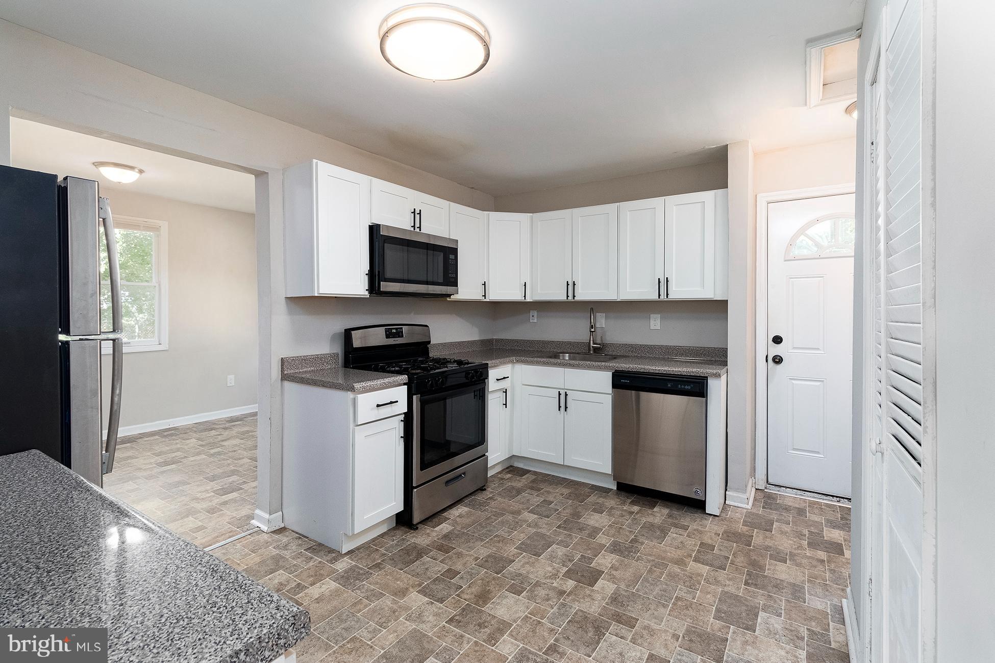 449 8th Avenue Lindenwold, NJ 08021 - Photo 7 of 19