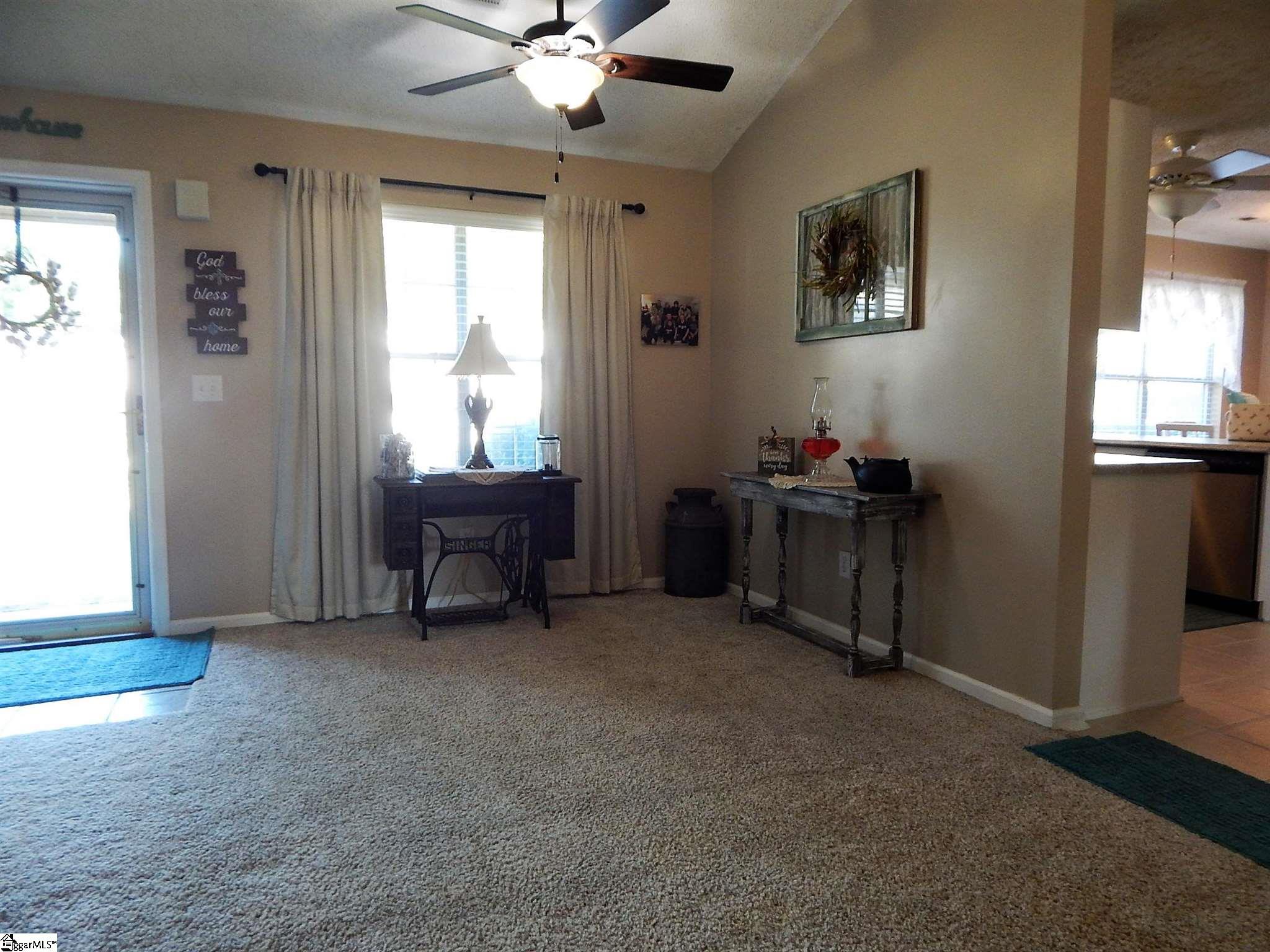 107 Charlie Way Fountain Inn, SC 29644 - Photo 3 of 23 Gallery Image 3