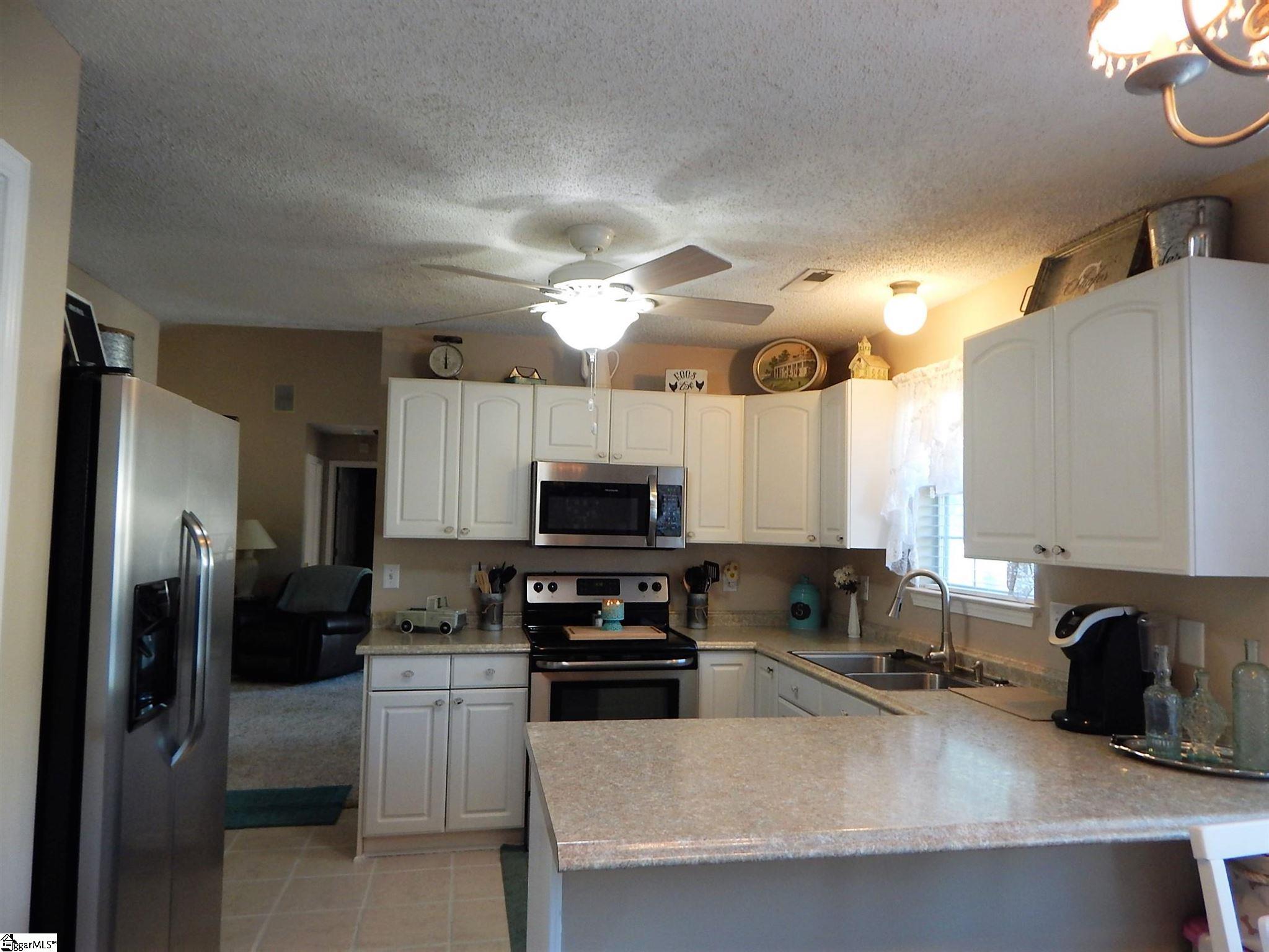 107 Charlie Way Fountain Inn, SC 29644 - Photo 7 of 23 Gallery Image 7