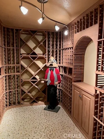 a room with lots of lights