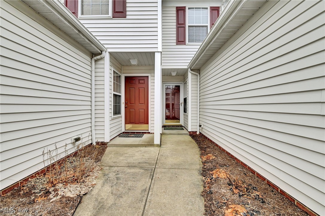 6745 Rock Ridge Court Cleveland, OH 44130 - Photo 1 of 33 Welcome Home to 6745 Rockridge Court!