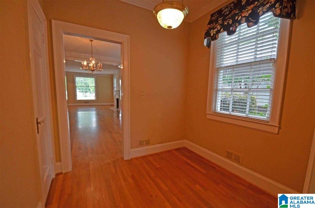 205 4th Street North Clanton, AL 35045 - Photo 12 of 37