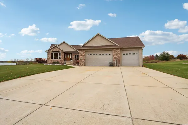 $875,000 | 6784 Tartan Trail, Sun Prairie, WI 53590