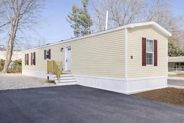 $214,900 | 1346 Newport Avenue, Unit B21, Attleboro, MA 02703