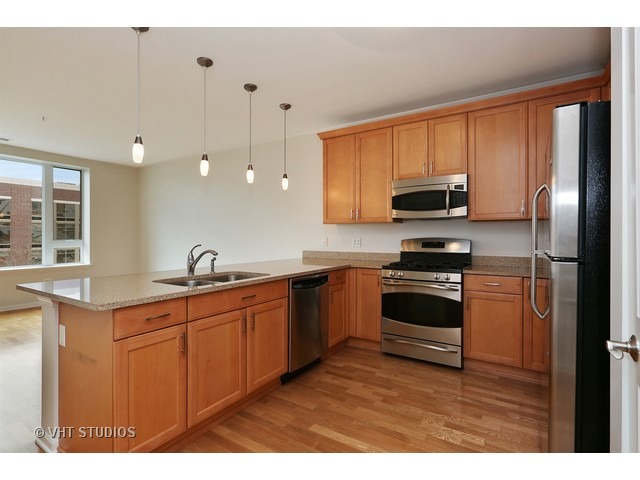 850 Village Center Drive, Unit 210 Burr Ridge, IL 60527 - Photo 4 of 15