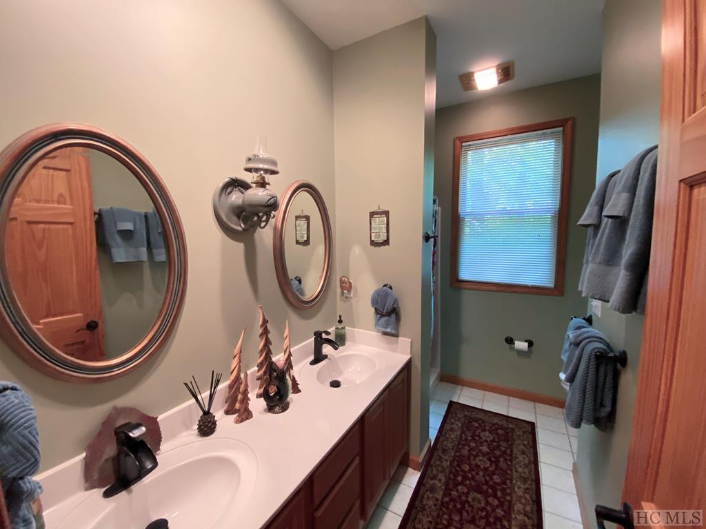 146 Long Hunters Rd Lake Brevard, NC 28712 - Photo 19 of 43 Gallery Image 19