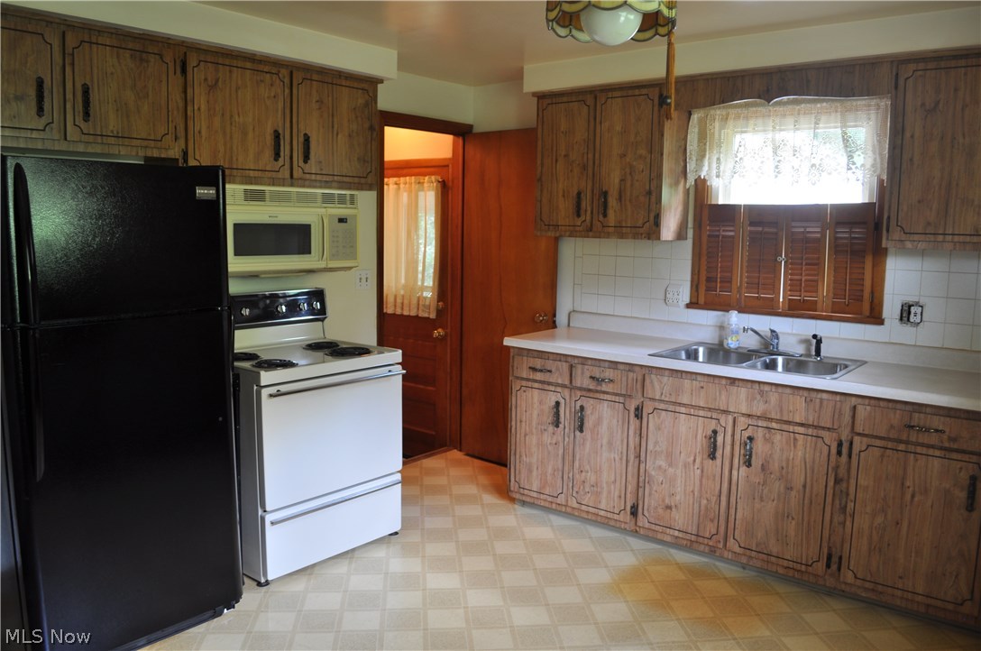 4307-4311 Lake Heights Road Northwest Canton, OH 44708 - Photo 13 of 21 Gallery Image 13