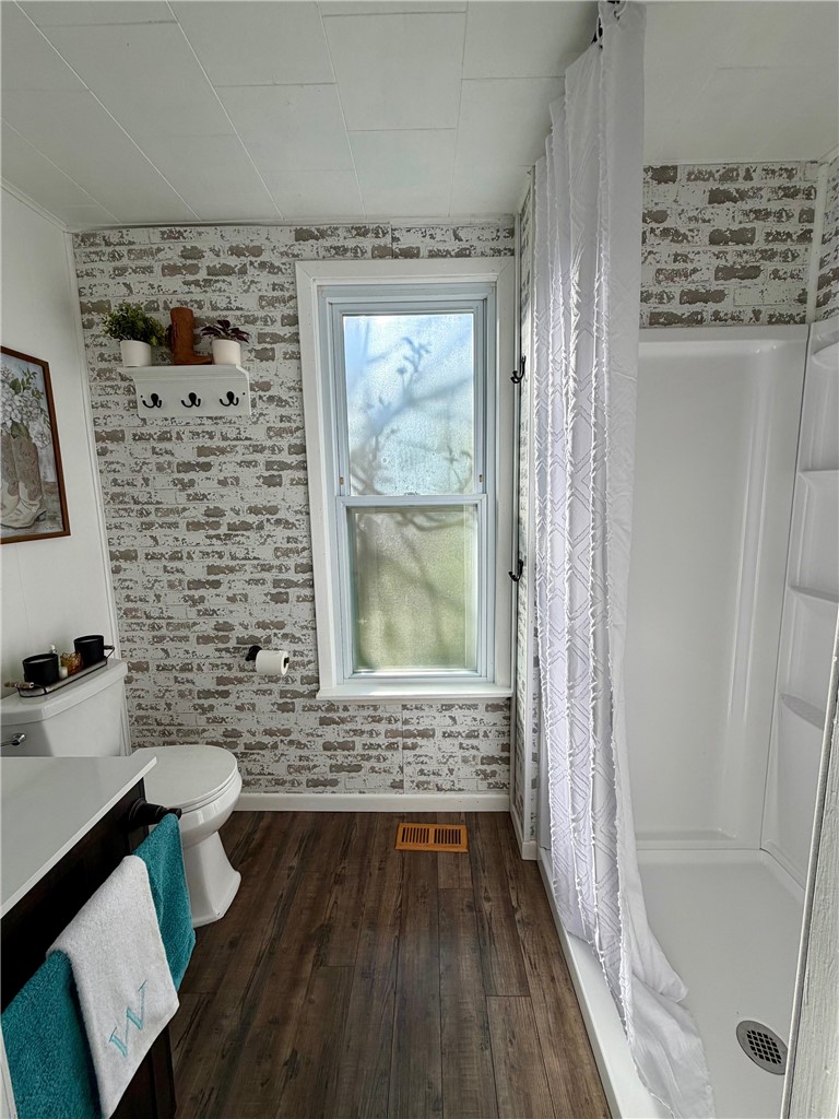 2048 Ridge Road Ontario, NY 14519 - Photo 16 of 47