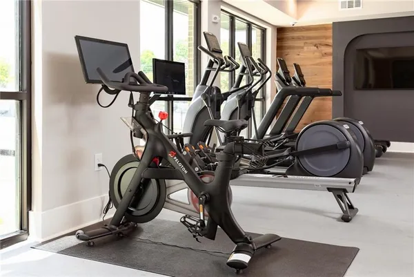 $1,130 | 501 West Waugh Street, Unit A1, Dalton, GA 30720