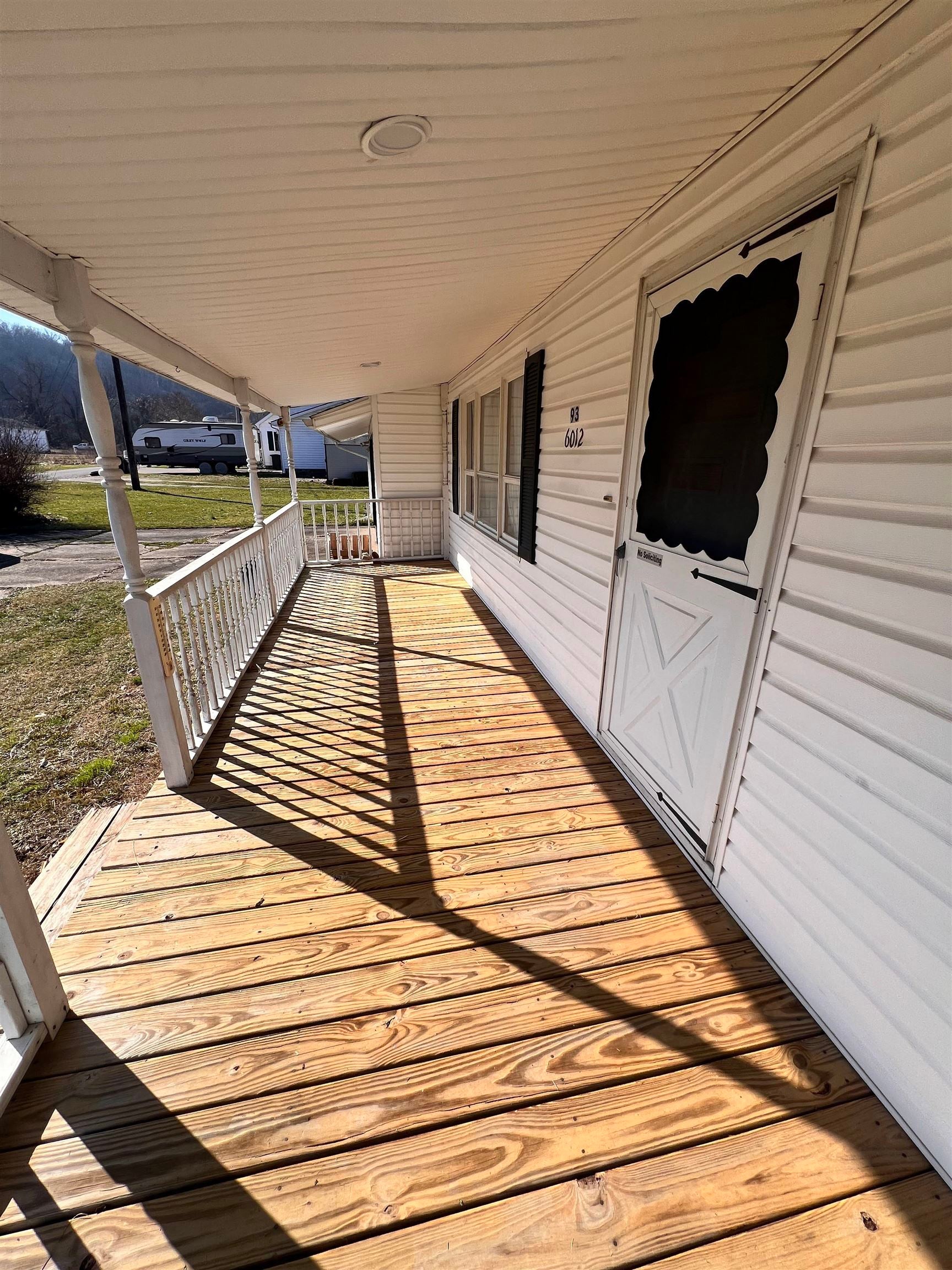 93 Kylemore Road Huntington, WV 25702 - Photo 4 of 26 Gallery Image 4