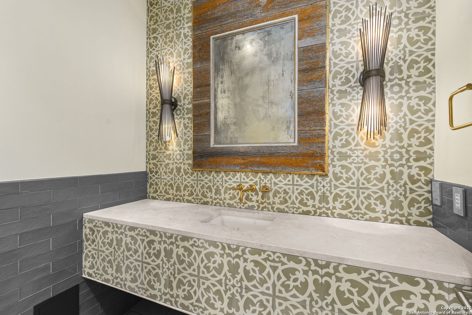 116 Sendero Ridge Boerne, TX 78006 - Photo 43 of 58 a bathroom with a bathtub and shower