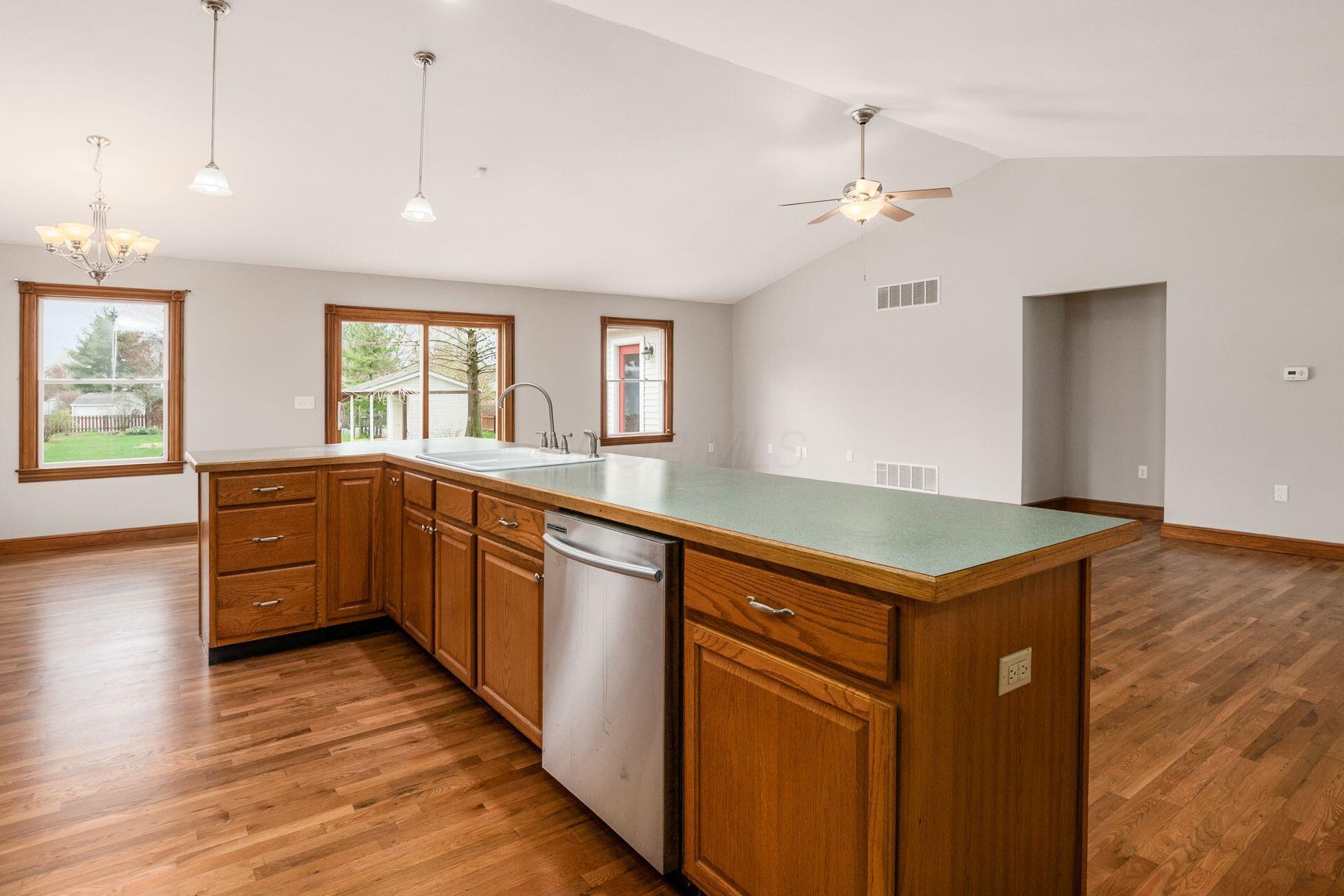 277 Cherrington Road Westerville, OH 43081 - Photo 10 of 60 10