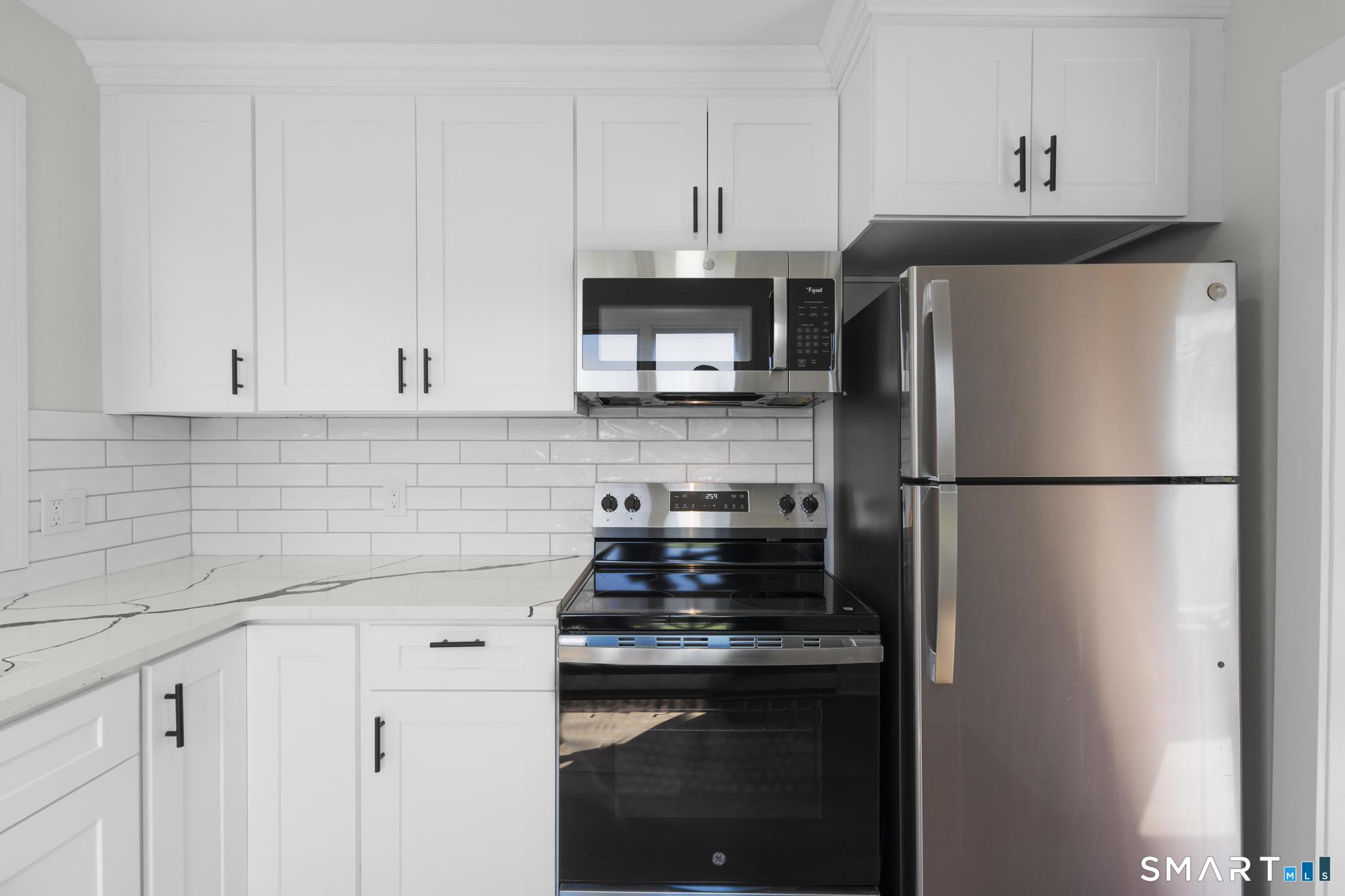 8 Pilgrims Harbor, Unit C Wallingford, CT 06492 - Photo 8 of 25