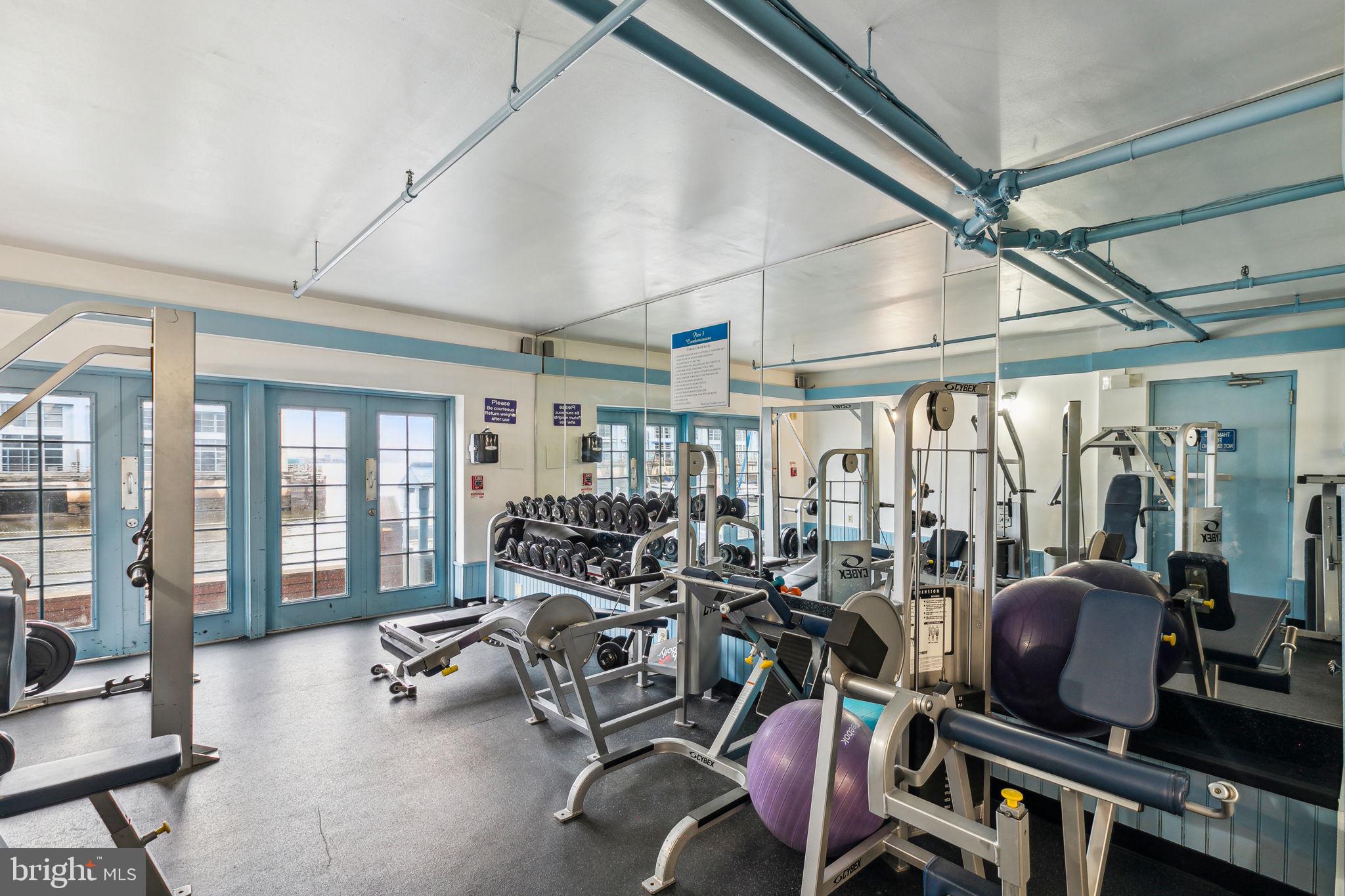 3 North Christopher Columbus Boulevard, Unit 405 Philadelphia, PA 19106 - Photo 14 of 20 a view of a room with gym equipment