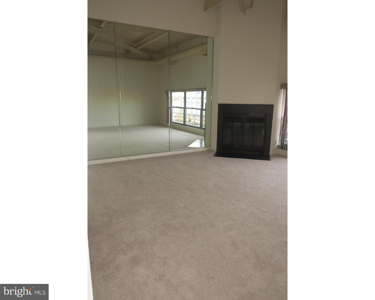 3 North Christopher Columbus Boulevard, Unit 405 Philadelphia, PA 19106 - Photo 3 of 20 a view of an empty room and window