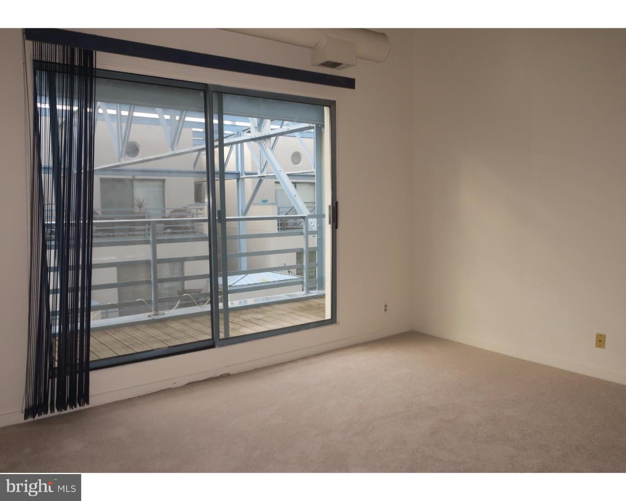 3 North Christopher Columbus Boulevard, Unit 405 Philadelphia, PA 19106 - Photo 9 of 20 a view of empty room with window