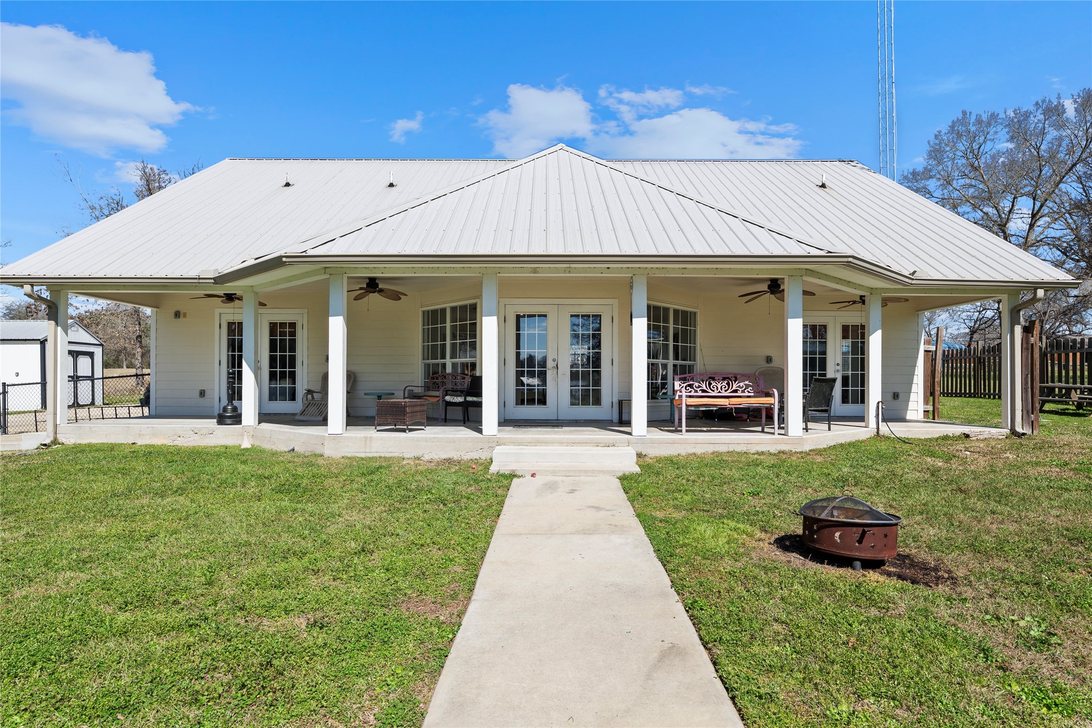6776 Farm To Market Road 356 Trinity, TX 75862 - Photo 2 of 50 a front view of a house with garden