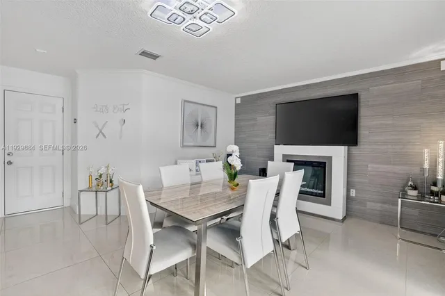 $899,000 | 13966 Southwest 13th Street, Miami, FL 33184