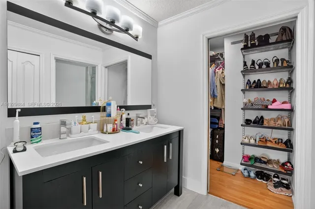 $899,000 | 13966 Southwest 13th Street, Miami, FL 33184