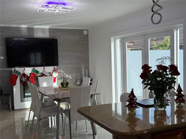 $899,000 | 13966 Southwest 13th Street, Miami, FL 33184
