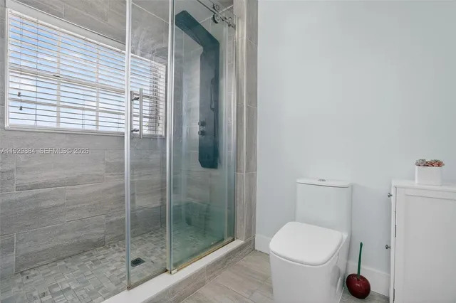 $899,000 | 13966 Southwest 13th Street, Miami, FL 33184