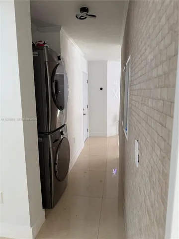 $899,000 | 13966 Southwest 13th Street, Miami, FL 33184