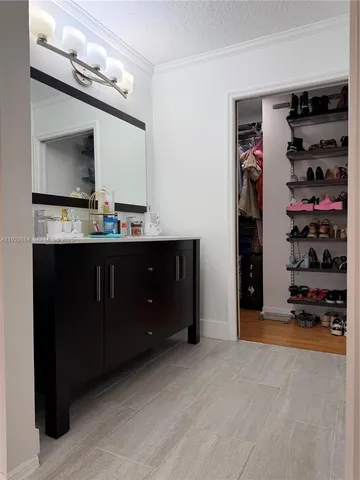 $899,000 | 13966 Southwest 13th Street, Miami, FL 33184