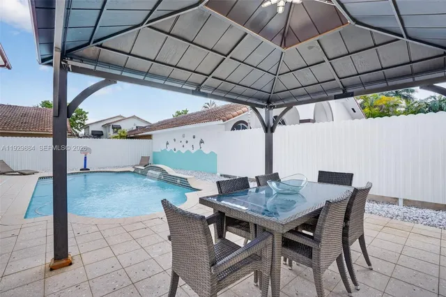 $899,000 | 13966 Southwest 13th Street, Miami, FL 33184