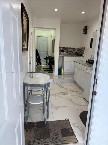 $899,000 | 13966 Southwest 13th Street, Miami, FL 33184