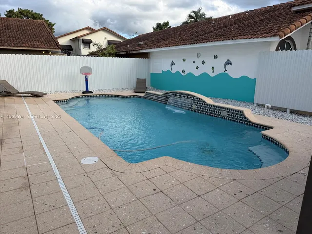 $899,000 | 13966 Southwest 13th Street, Miami, FL 33184