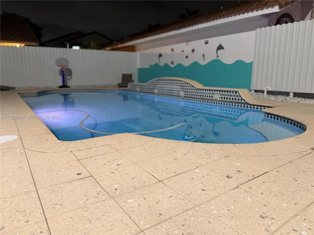 $899,000 | 13966 Southwest 13th Street, Miami, FL 33184