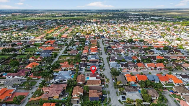 $899,000 | 13966 Southwest 13th Street, Miami, FL 33184