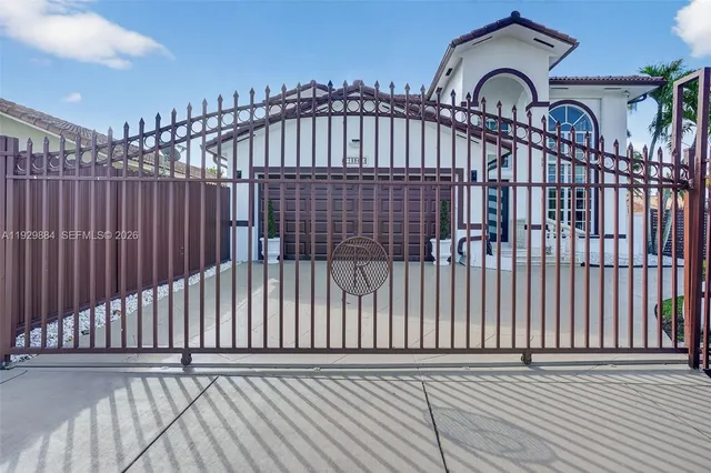 $899,000 | 13966 Southwest 13th Street, Miami, FL 33184