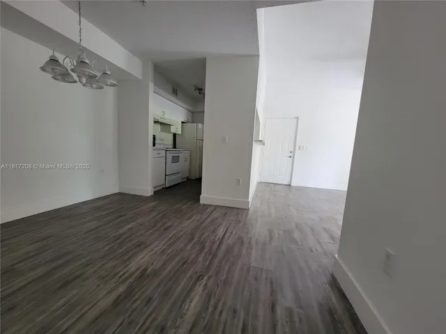 $1,875 | 4844 Highway 7, Unit 2303, Coconut Creek, FL 33073