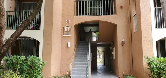 $1,875 | 4844 Highway 7, Unit 2303, Coconut Creek, FL 33073