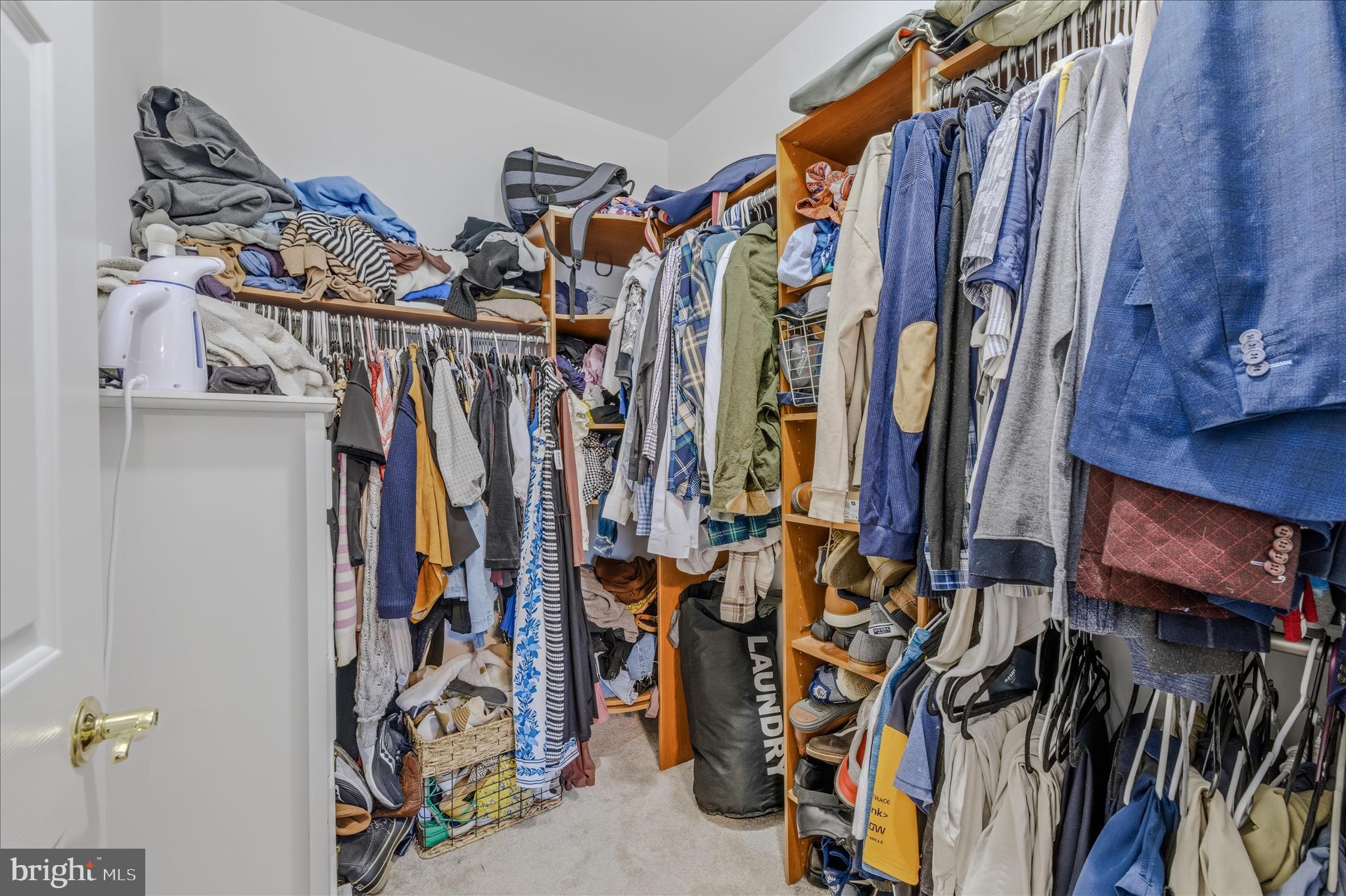 220 West Ridge Court Warrenton, VA 20186 - Photo 21 of 49 Primary Bedroom Closet
