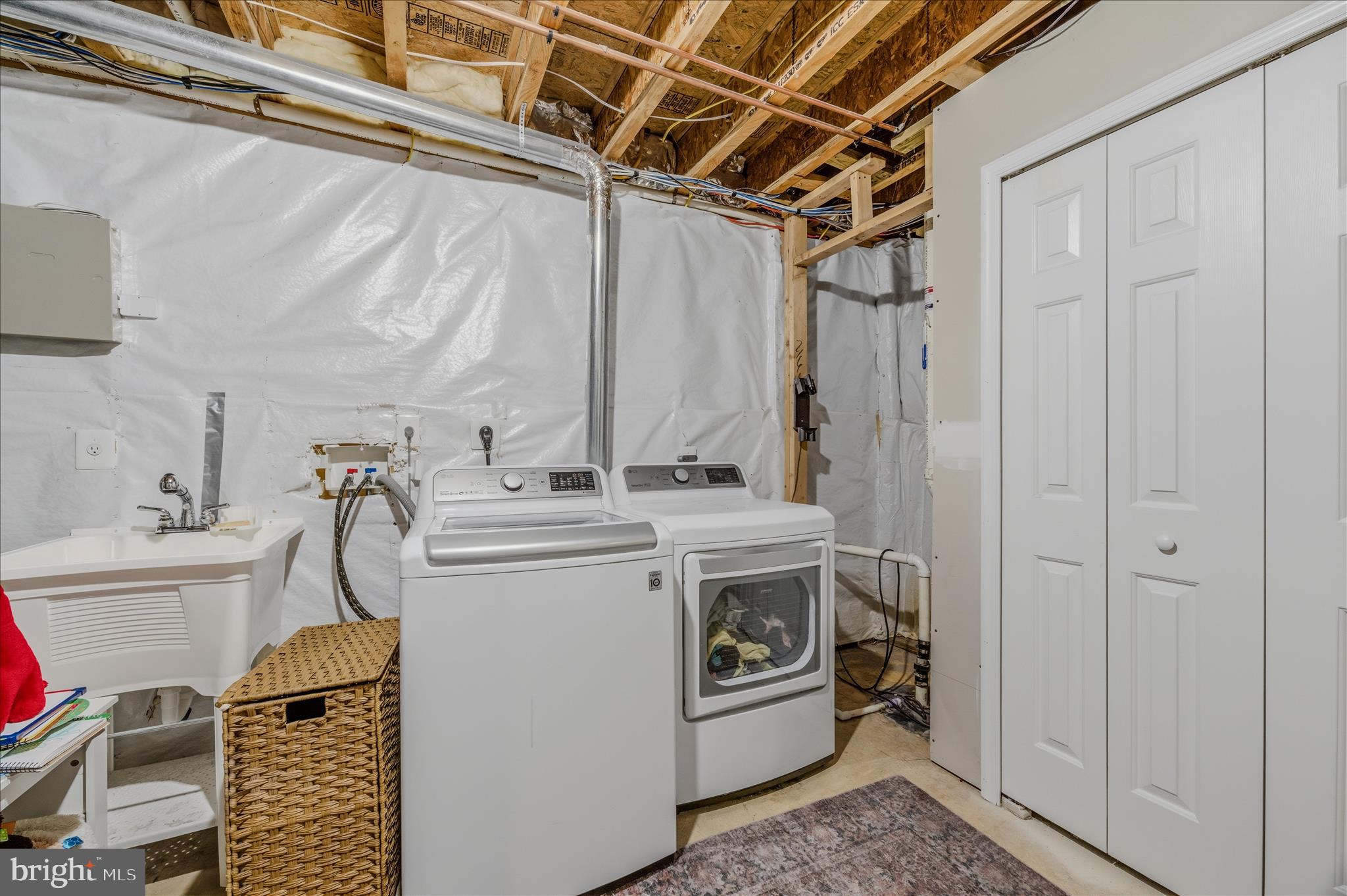 220 West Ridge Court Warrenton, VA 20186 - Photo 39 of 49 Laundry Room