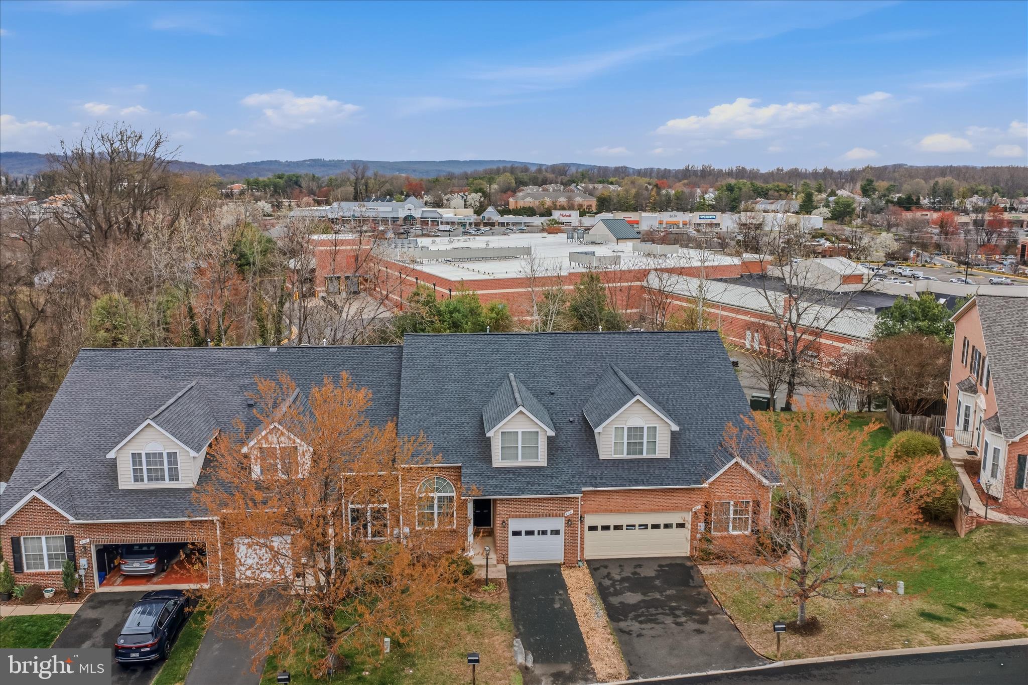 220 West Ridge Court Warrenton, VA 20186 - Photo 49 of 49 Minutes from Shopping Center