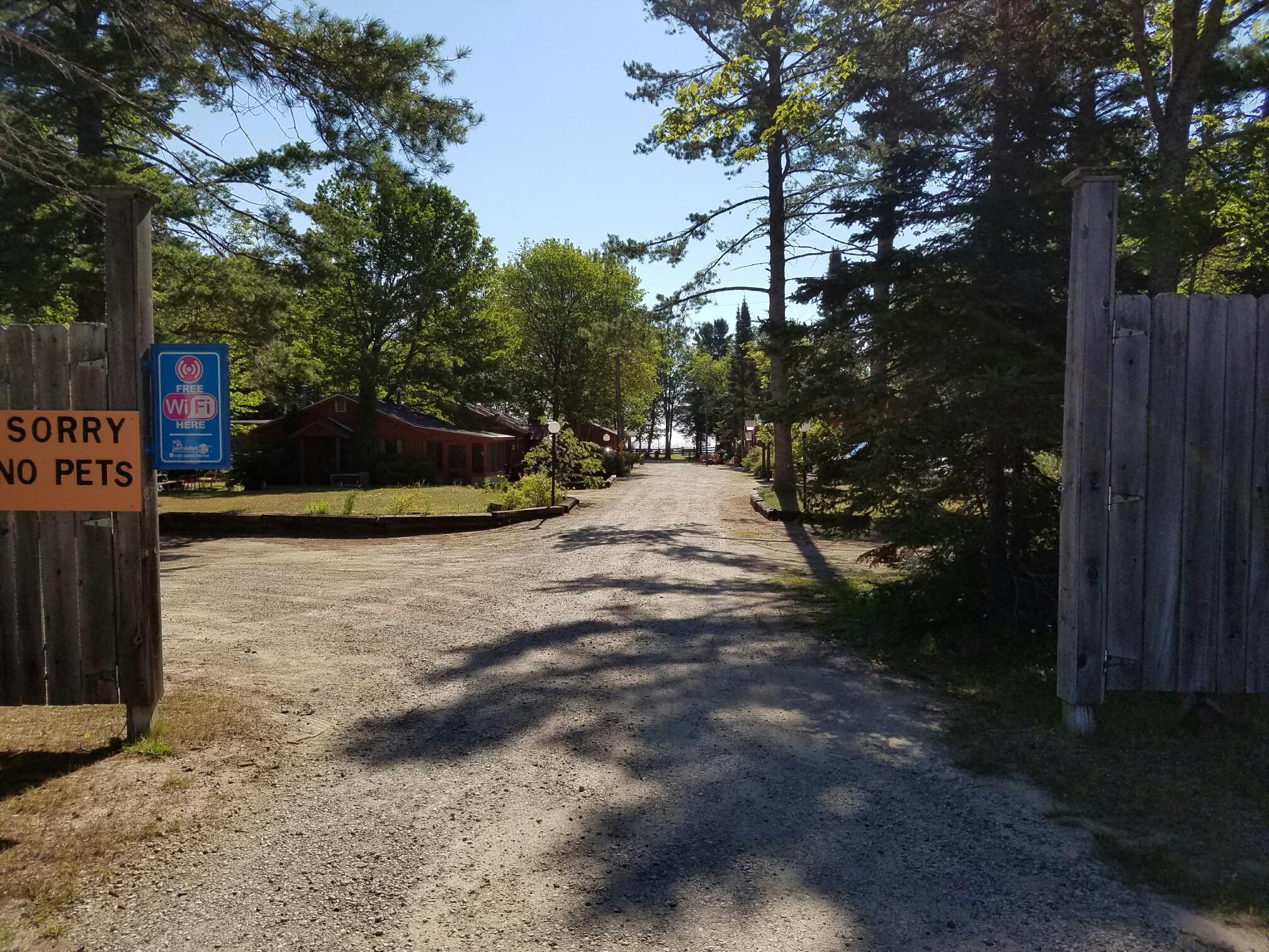 8442 North Whitefish Point Road Paradise, MI 49768 - Photo 15 of 29 Gallery Image 15