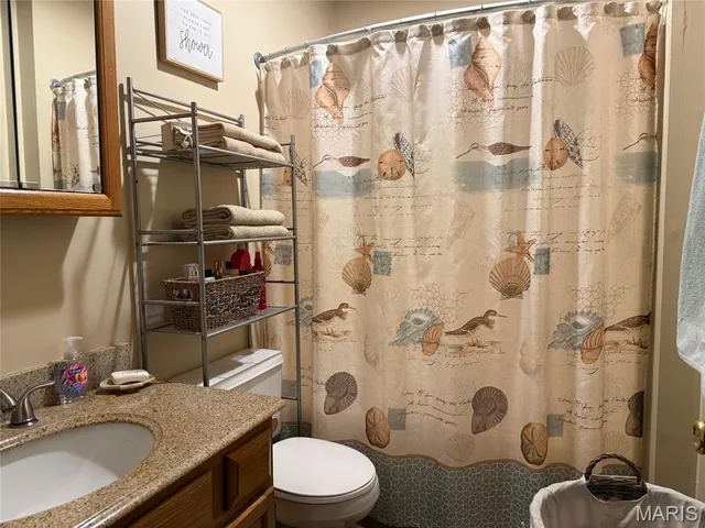 $225,000 | 827 Sunset Drive, Vandalia, IL 62471