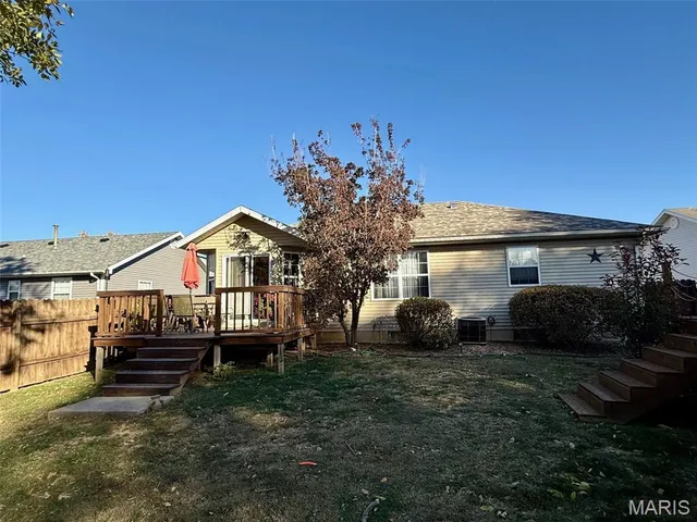 $225,000 | 827 Sunset Drive, Vandalia, IL 62471