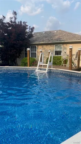 $225,000 | 827 Sunset Drive, Vandalia, IL 62471